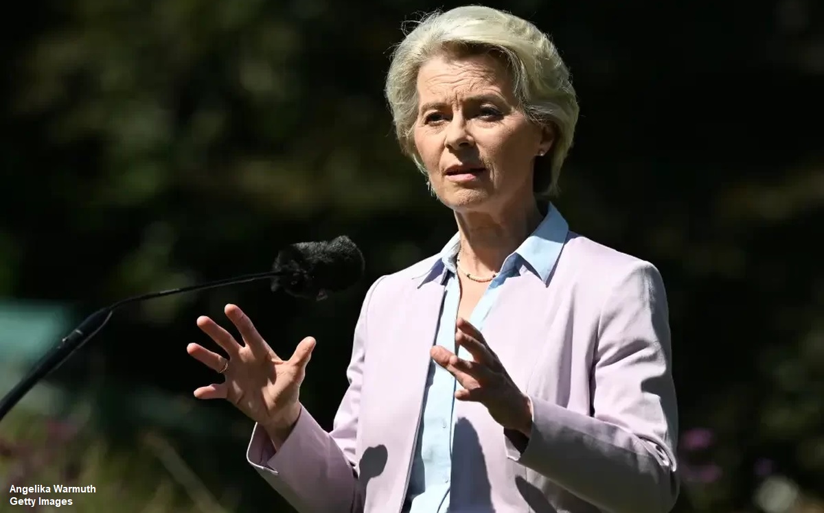 Ursula von der Leyen prega fim de dependência da UE de produtos chineses