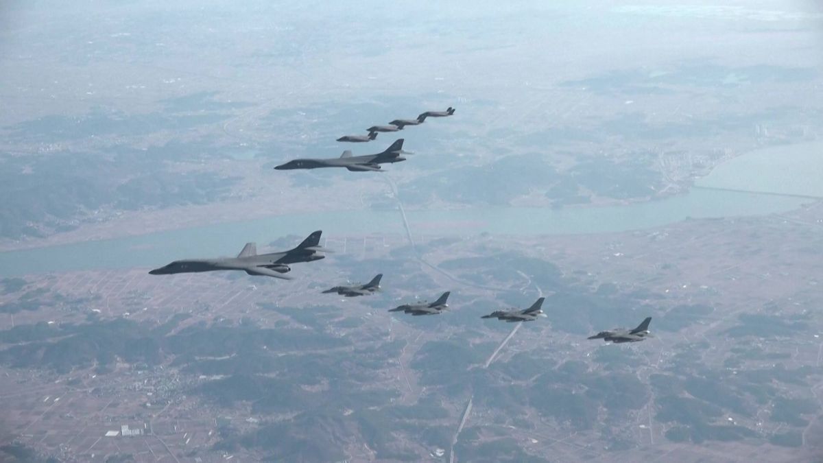 EUA realizam exercícios aéreos com aliados asiáticos em resposta à Coreia do Norte