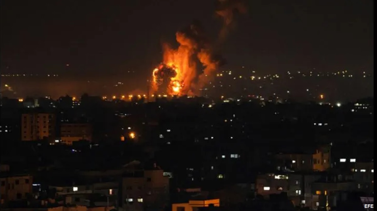 Israel ataca a Faixa de Gaza após disparo de foguete do Líbano