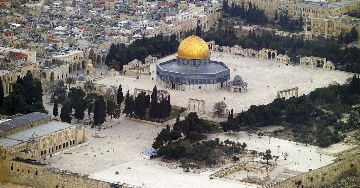 Solução de Biden para a violência árabe em Jerusalém: Dar o Monte do Templo à Jordânia