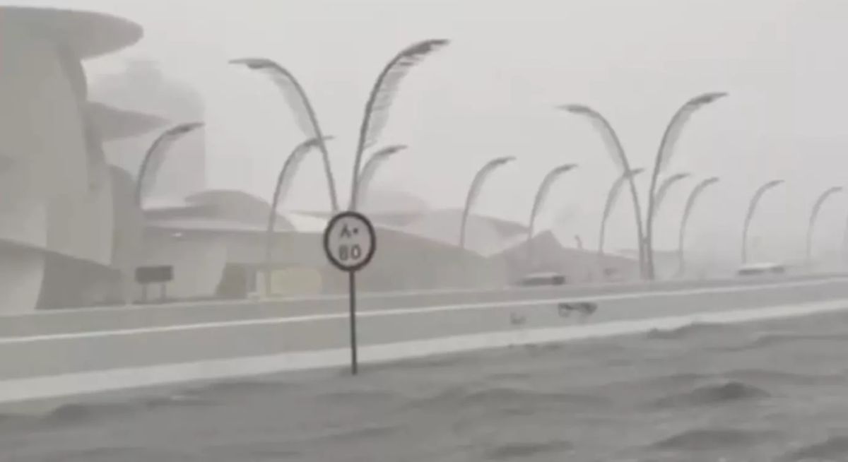 Chuva incomum no deserto inunda sede da Copa do Mundo