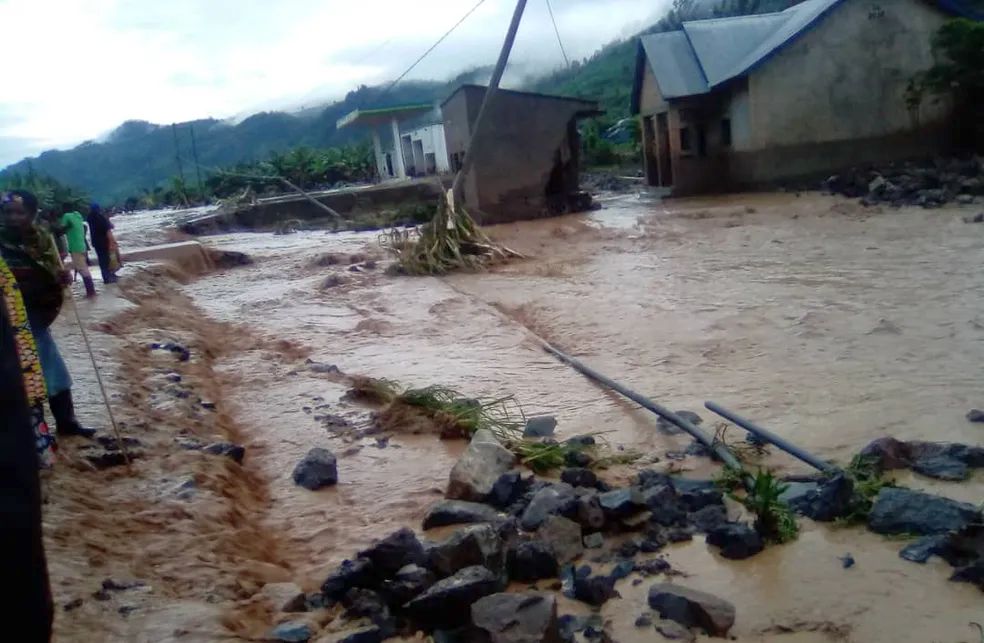 Fortes chuvas e inundações deixam 95 mortos em Ruanda