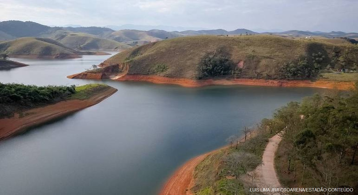 Sistema Cantareira opera em alerta, e nível de reservatórios cai 12 pontos percentuais em cinco meses