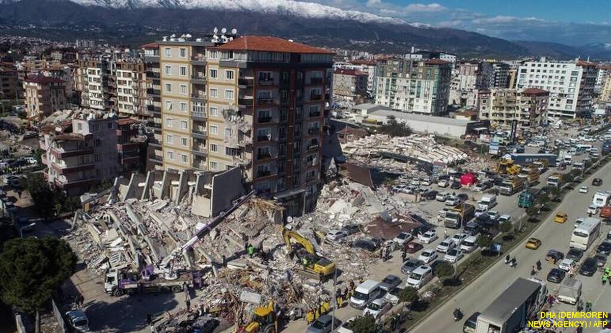 Passa de 33 mil o total de mortos por terremoto na Turquia e na Síria