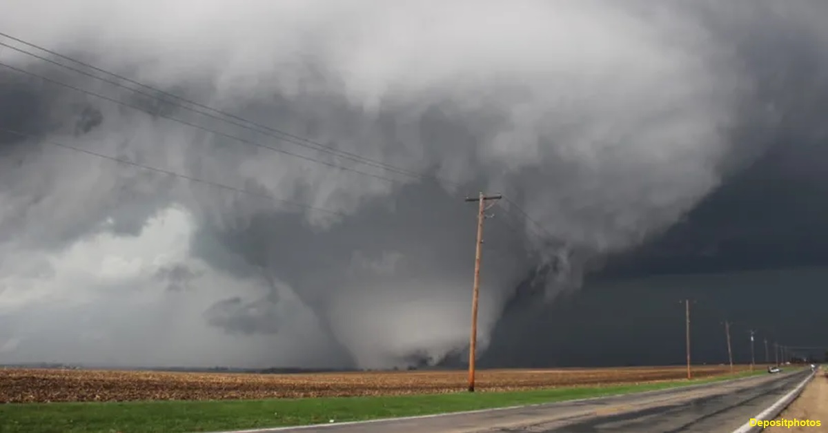 O Tornado Parecia uma Tigela - Anno.Domini.144K